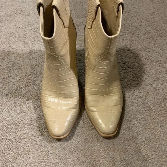 Chinese Laundry Women's Bonnie Ankle Boot 8.5 - Picture 2 of 6